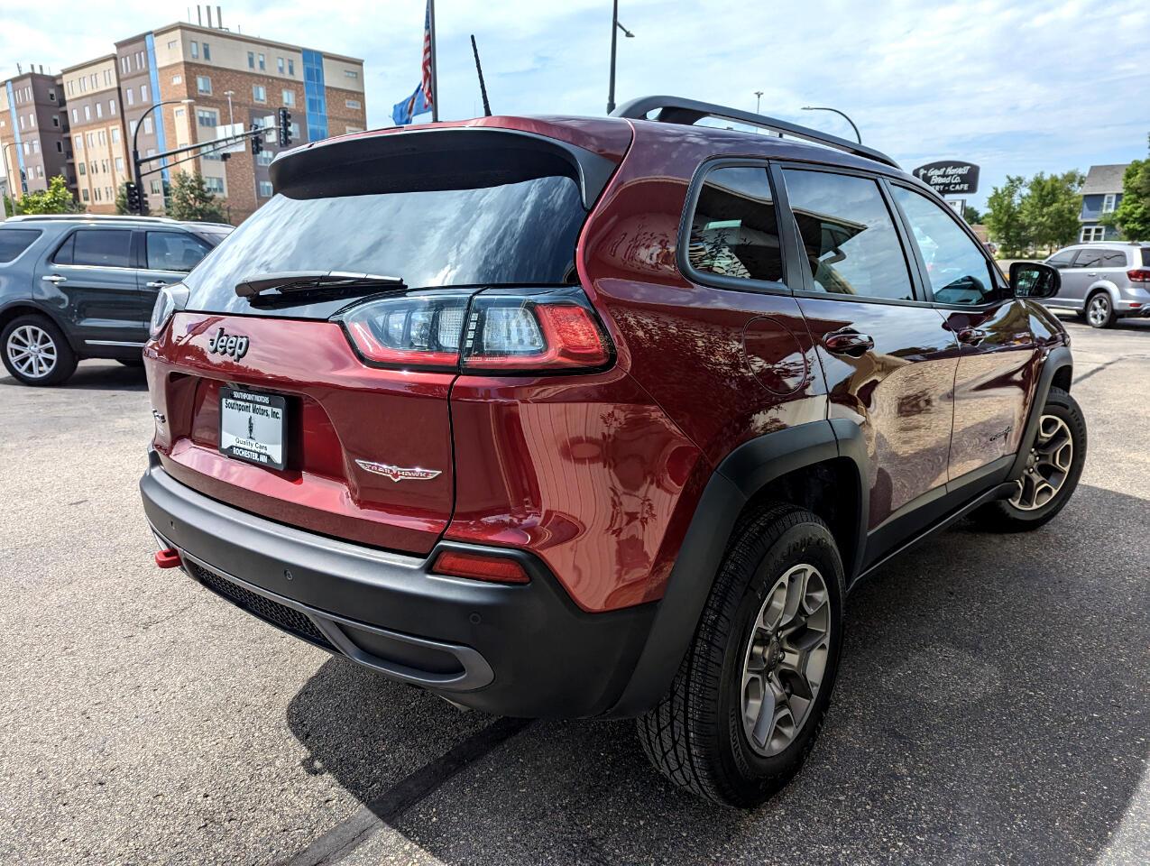 Thumbnail image of 2020 Jeep Cherokee at SouthPoint Motors