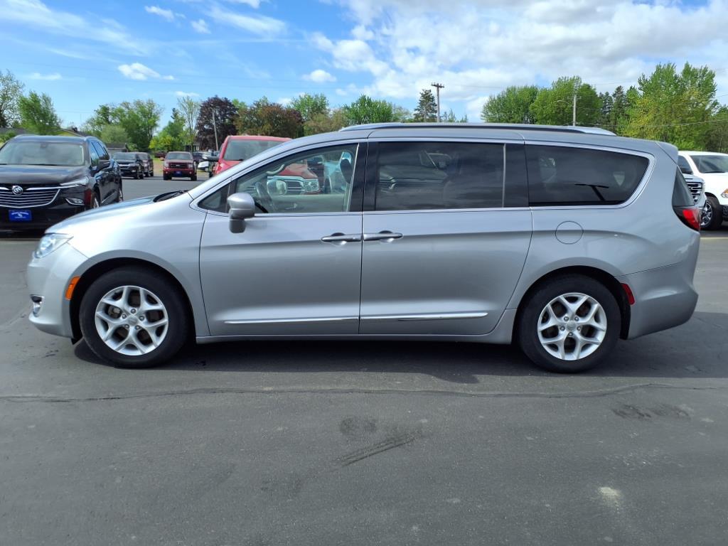 Thumbnail image of 2020 Chrysler Pacifica at Swant Graber Ford