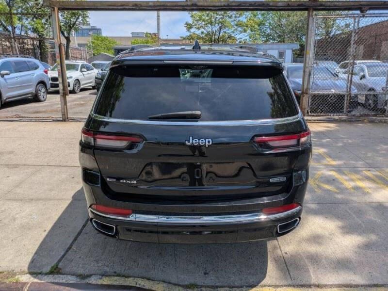 Thumbnail image of 2021 Jeep Grand Cherokee L at Luxury of Queens