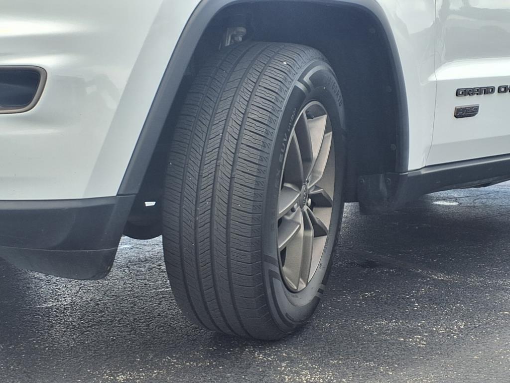 Thumbnail image of 2017 Jeep Grand Cherokee at Acra Automotive Group