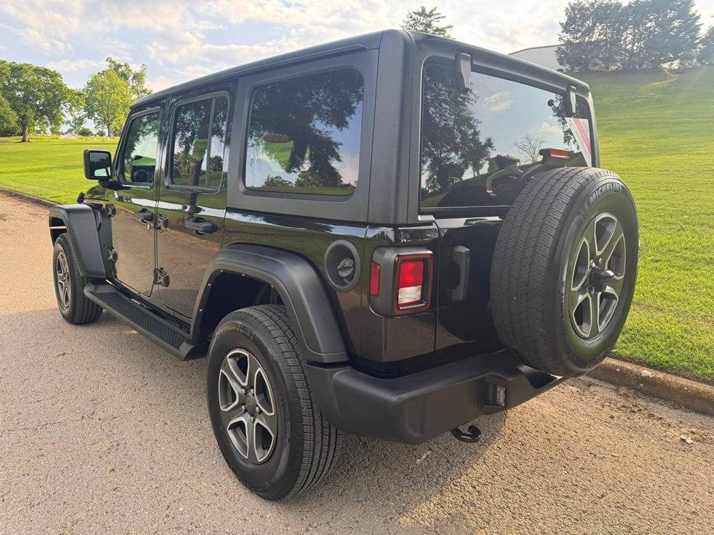 Thumbnail image of 2022 Jeep Wrangler Unlimited at ROADSTAR AUTO SALES, INC.