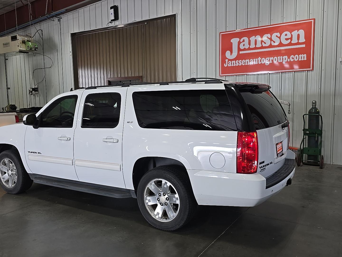 Thumbnail image of 2011 GMC Yukon XL at Janssen Chrysler Jeep Dodge Ram