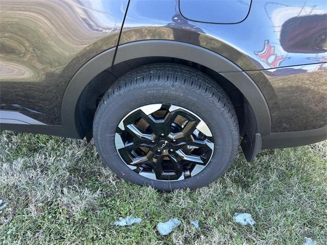 Thumbnail image of 2025 Kia Sorento at Auffenberg Kia of Cape Girardeau