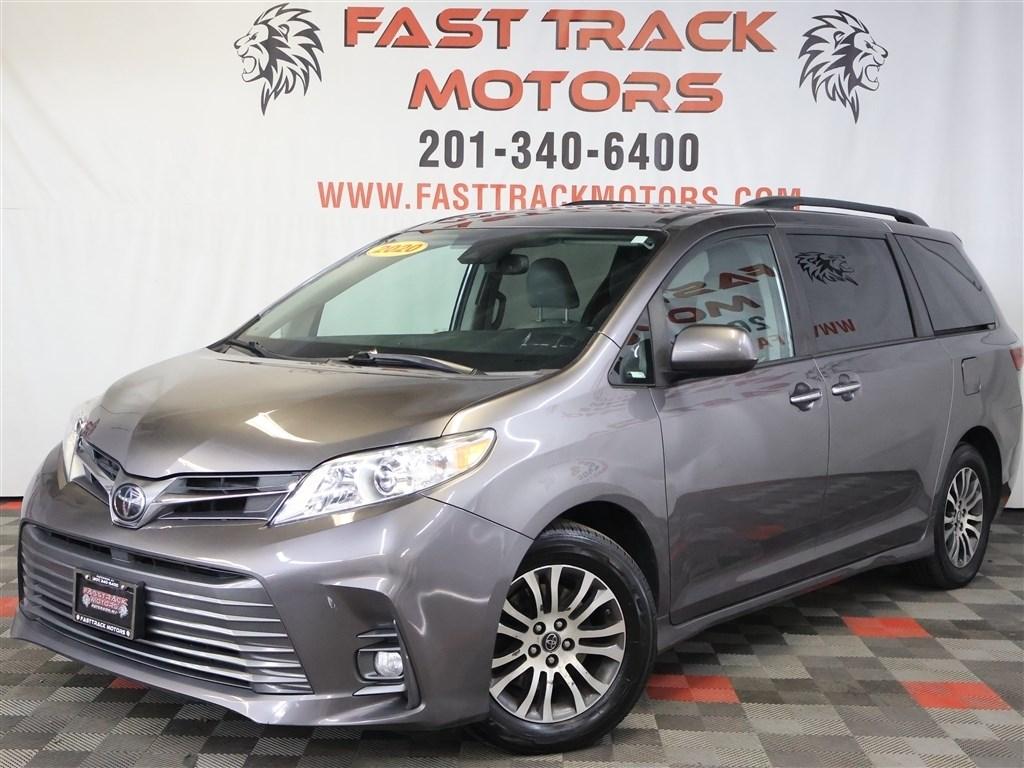 Thumbnail image of 2020 Toyota Sienna at Fast Track Motors