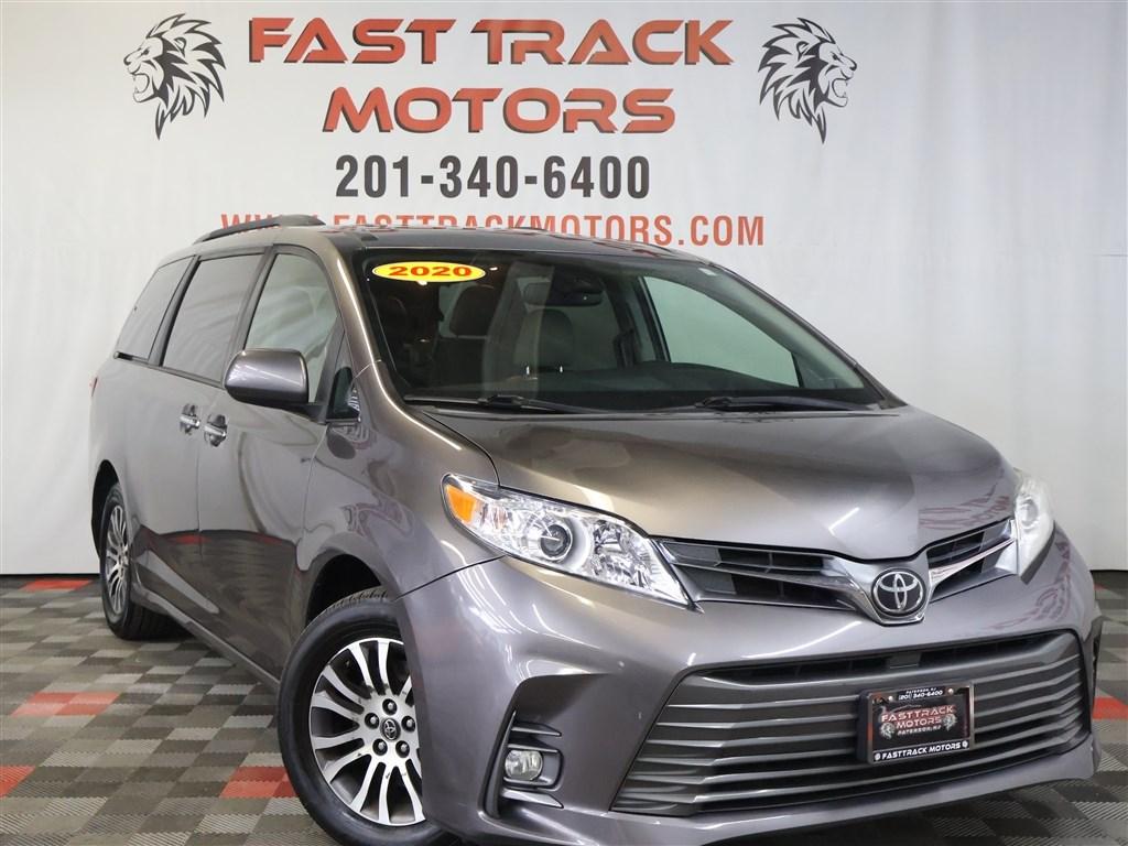 Thumbnail image of 2020 Toyota Sienna at Fast Track Motors
