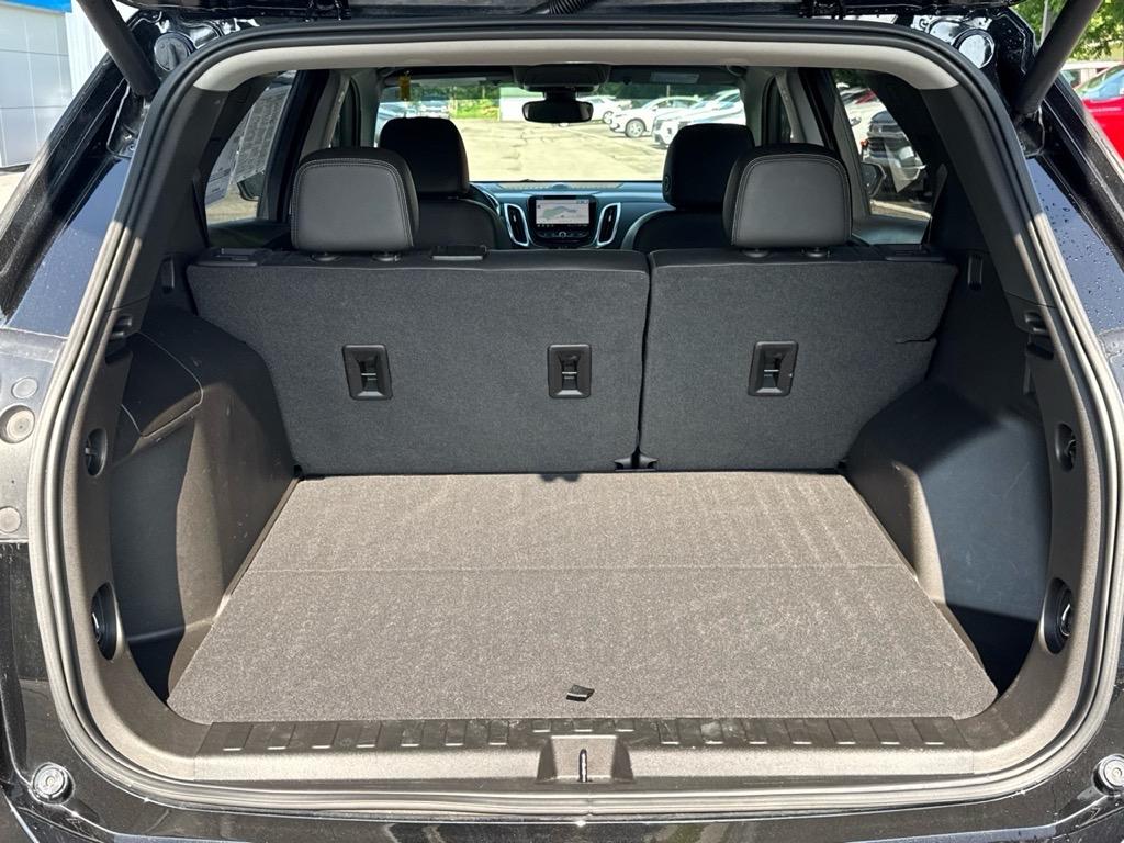 Thumbnail image of 2022 Chevrolet Equinox at Symdon Chevrolet