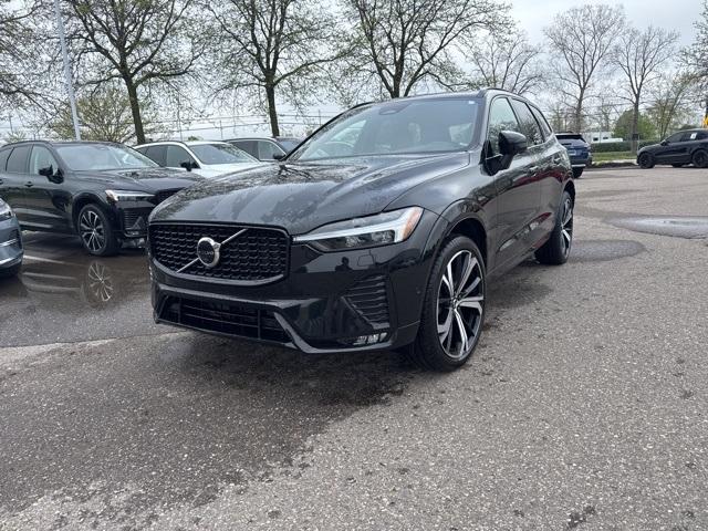 Thumbnail image of 2022 Volvo XC60 at LaFontaine Volvo Cars of Farmington Hills