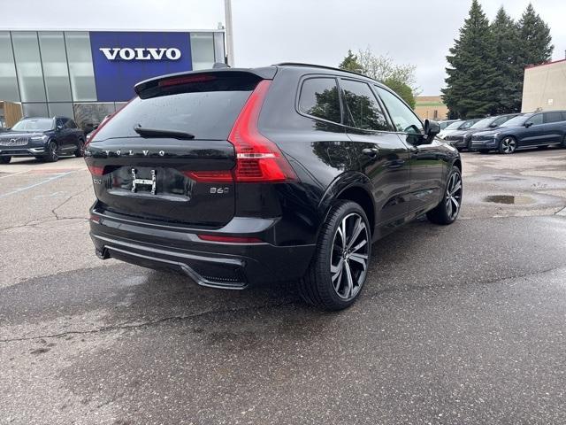 Thumbnail image of 2022 Volvo XC60 at LaFontaine Volvo Cars of Farmington Hills