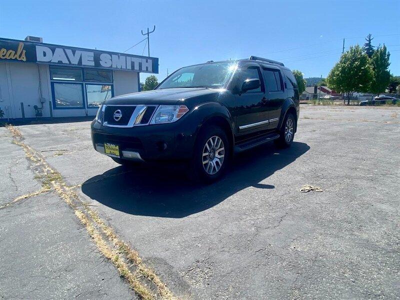 Thumbnail image of 2012 Nissan Pathfinder at TK AUTO SALES