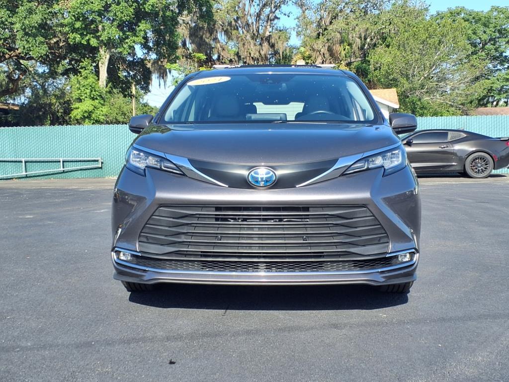 Thumbnail image of 2021 Toyota Sienna at Lovering Auto Sales