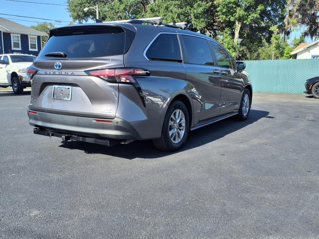 Thumbnail image of 2021 Toyota Sienna at Lovering Auto Sales