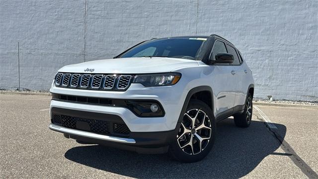 Thumbnail image of 2025 Jeep Compass at Golling Chrysler Dodge Jeep Ram
