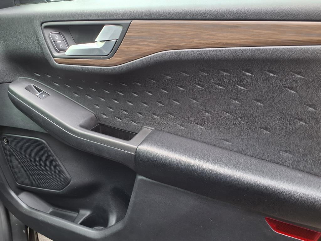 Thumbnail image of 2020 Ford Escape Hybrid at Liberty Kia