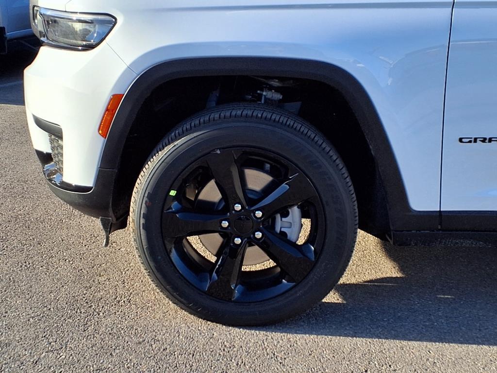 Thumbnail image of 2025 Jeep Grand Cherokee L at Nyle Maxwell Cdjrf Of Killeen