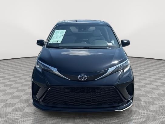 Thumbnail image of 2022 Toyota Sienna at South Dade Toyota