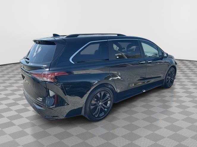 Thumbnail image of 2022 Toyota Sienna at South Dade Toyota