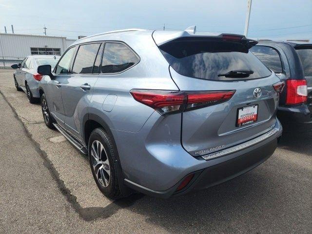 Thumbnail image of 2020 Toyota Highlander at PerformanceToyota of Fairfield, OH