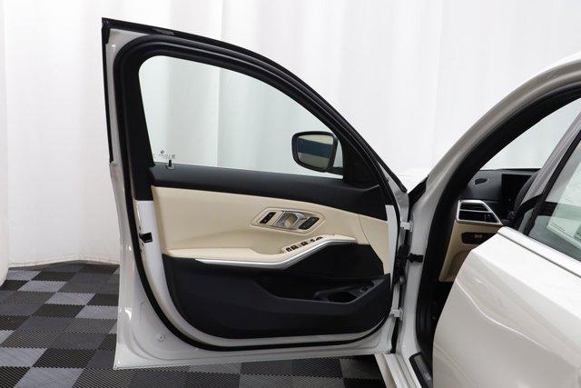 Thumbnail image of 2025 BMW 3 Series at BillJacobsBmw NEW