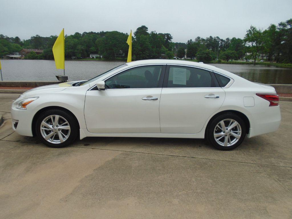 Thumbnail image of 2013 Nissan Altima at LAKE CARROLL AUTO SALES