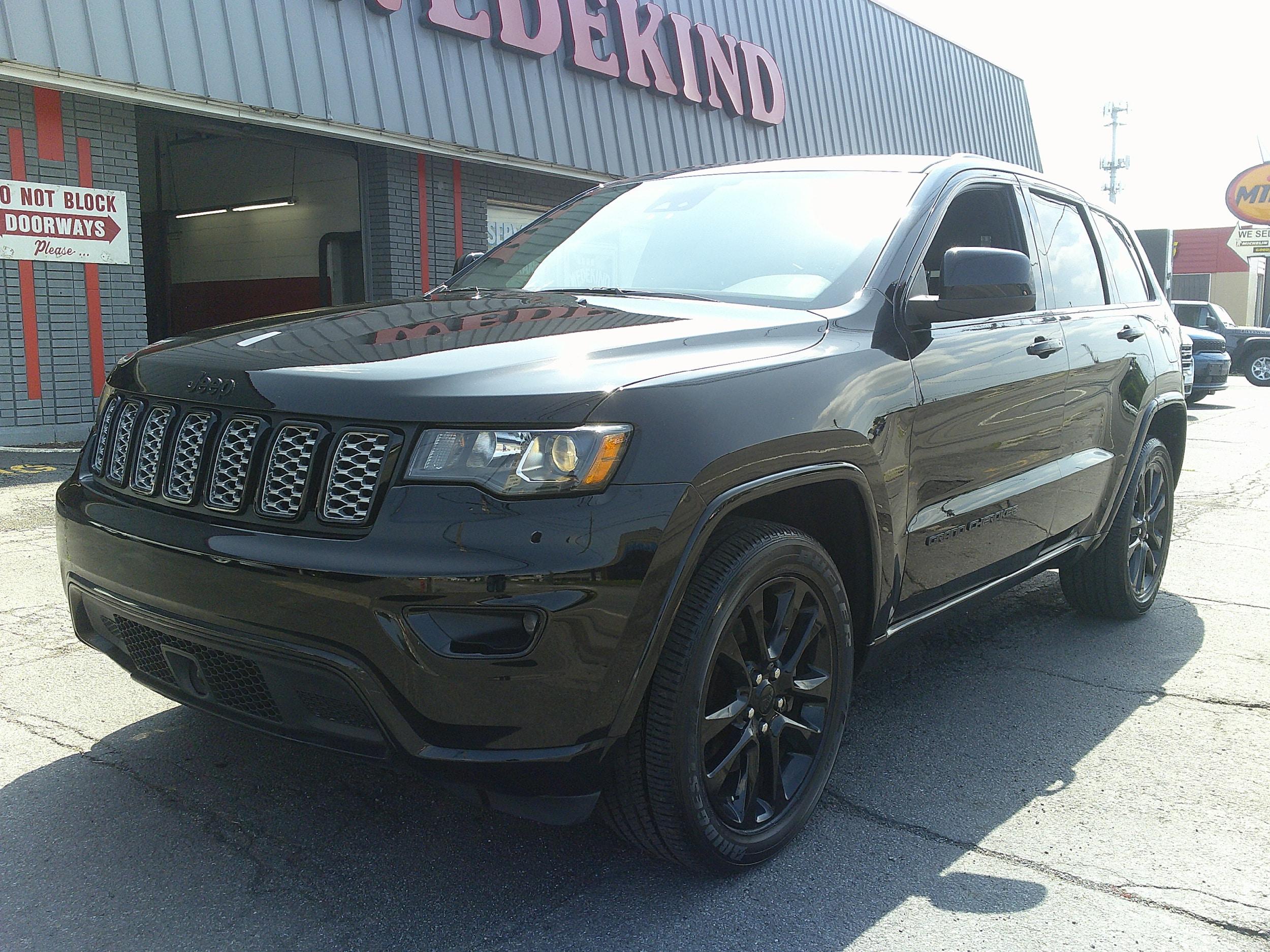 Thumbnail image of 2021 Jeep Grand Cherokee at Wedekind Motors