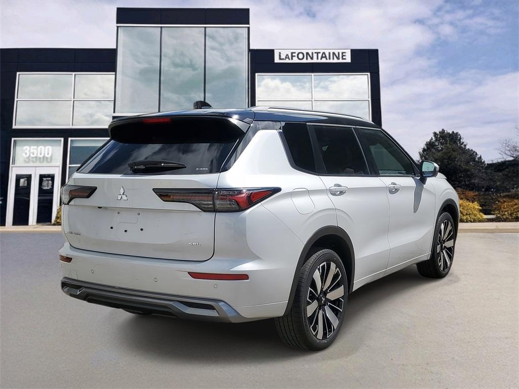 Thumbnail image of 2025 Mitsubishi Outlander at LaFontaine Infiniti of Ann Arbor