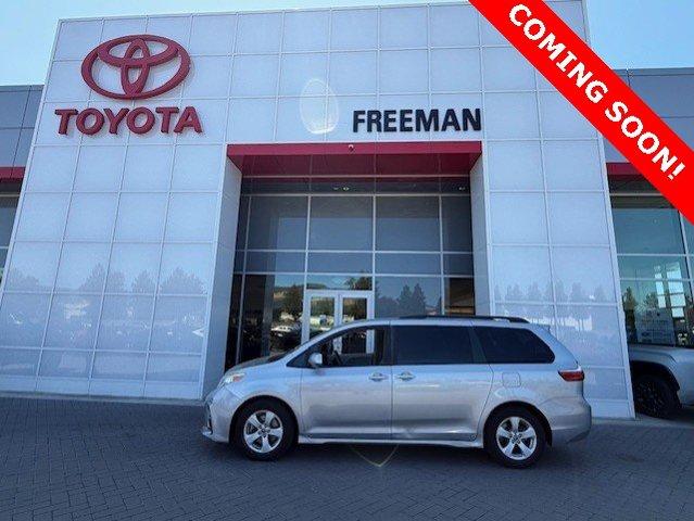 Thumbnail image of 2019 Toyota Sienna at Freeman Toyota Santa Rosa - New