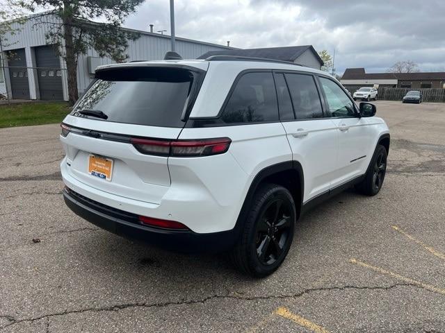Thumbnail image of 2023 Jeep Grand Cherokee at Golling Chrysler Jeep Dodge Ram of Chelsea