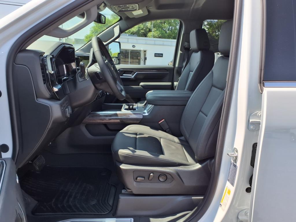 Thumbnail image of 2025 Chevrolet Silverado 3500HD at Berglund Chevrolet