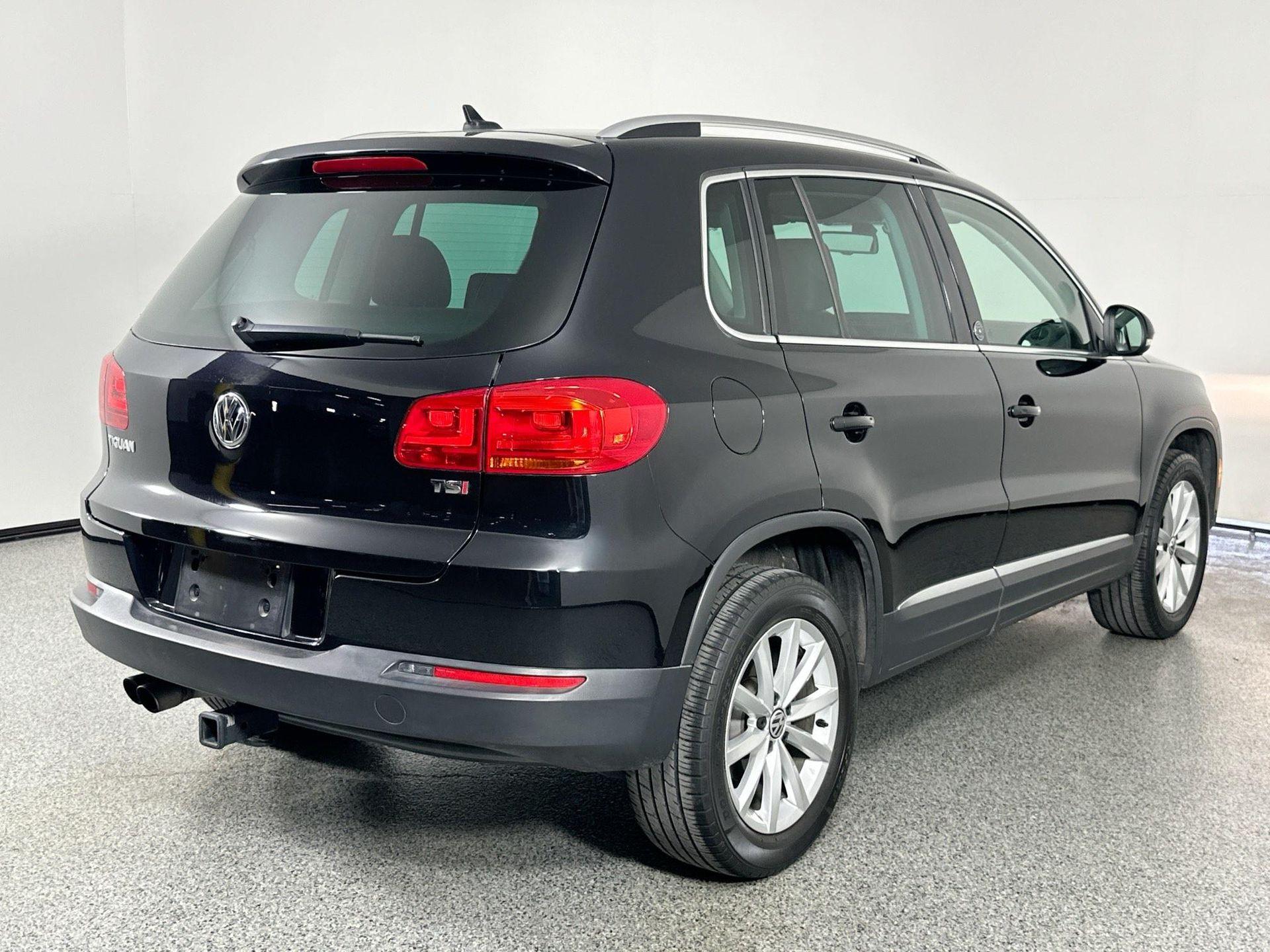 Thumbnail image of 2017 Volkswagen Tiguan at Autobahn Volkswagen Fort Worth