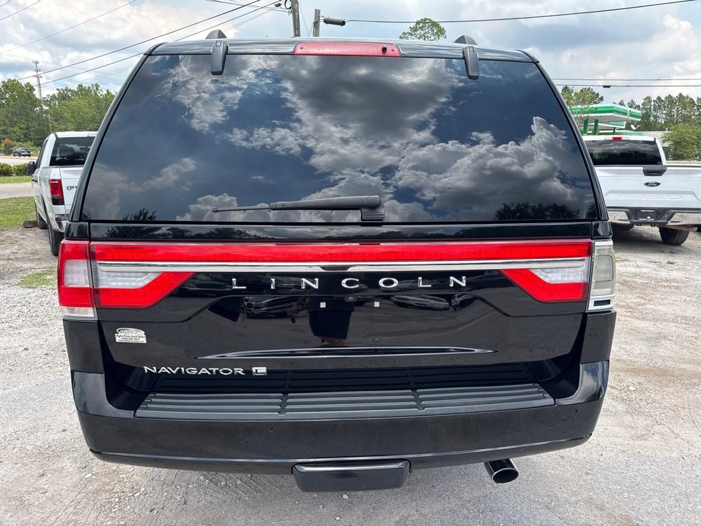Thumbnail image of 2017 Lincoln Navigator L at RIGHT PRICE AUTO SALES