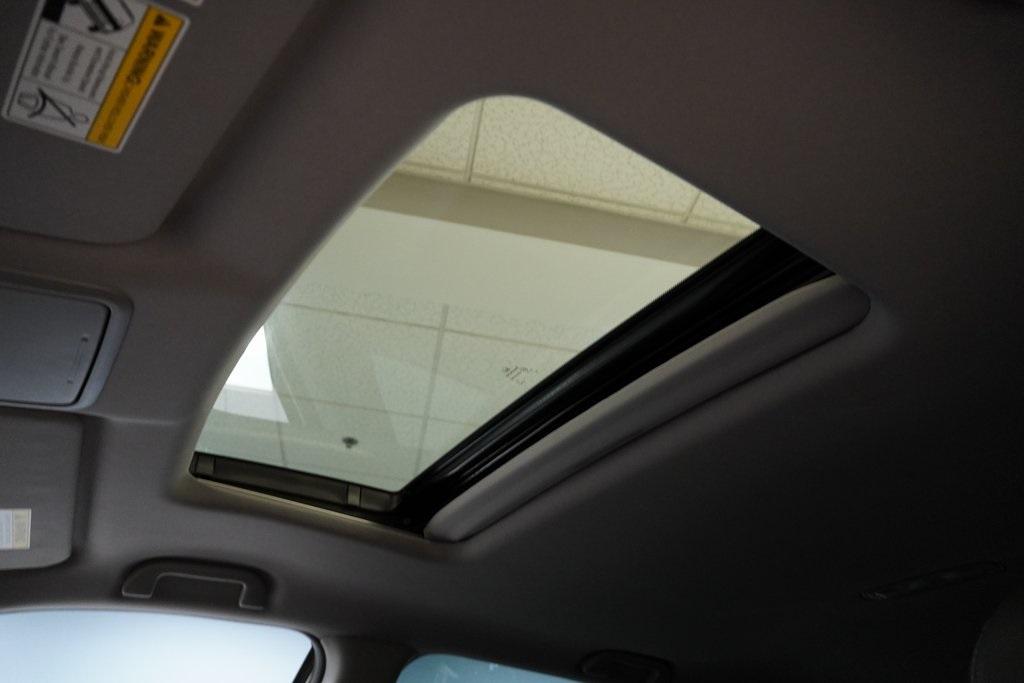 Thumbnail image of 2017 Honda Pilot at Serpentini Chevrolet of Strongsville