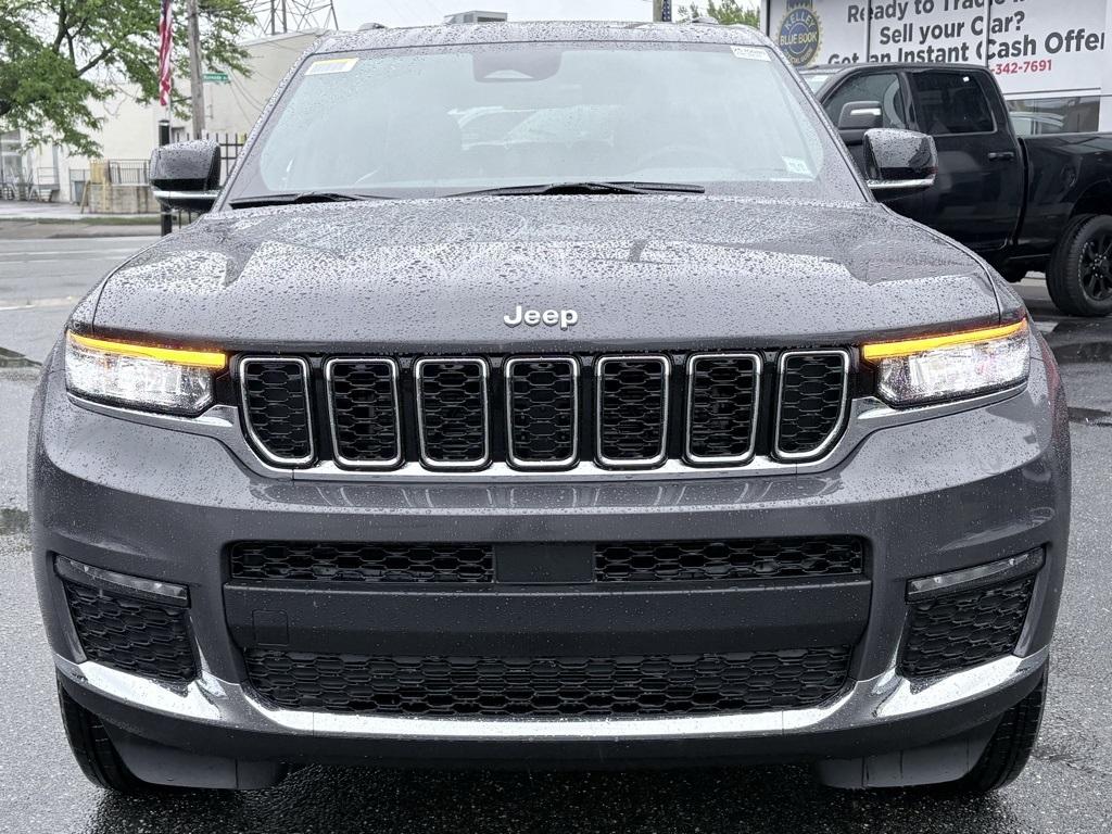 Thumbnail image of 2025 Jeep Grand Cherokee L at South Shore Chrysler Dodge Jeep RAM