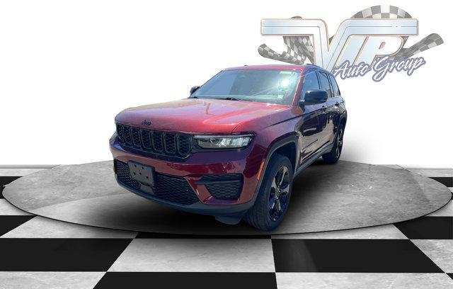 Thumbnail image of 2022 Jeep Grand Cherokee at Garden City Chrysler Jeep Dodge - Used
