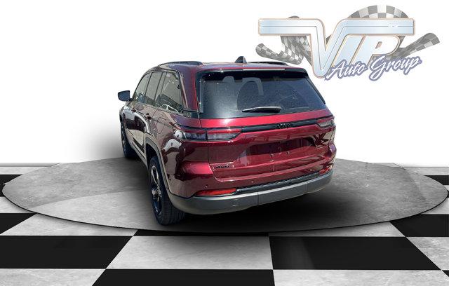 Thumbnail image of 2022 Jeep Grand Cherokee at Garden City Chrysler Jeep Dodge - Used