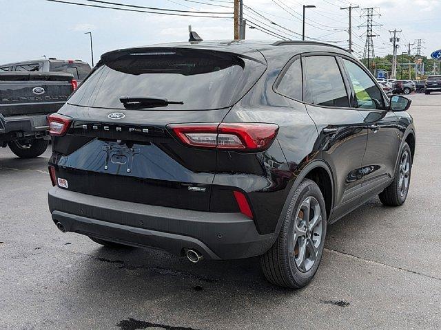 Thumbnail image of 2025 Ford Escape Hybrid at YankeeFordSales NEW