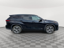 Thumbnail image of 2021 Toyota Highlander at Empire Toyota of Huntington