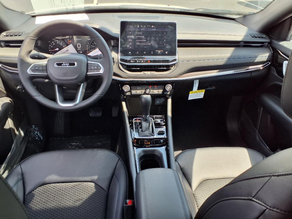 Thumbnail image of 2025 Jeep Compass at Dave Dennis Chrysler Jeep Dodge Ram