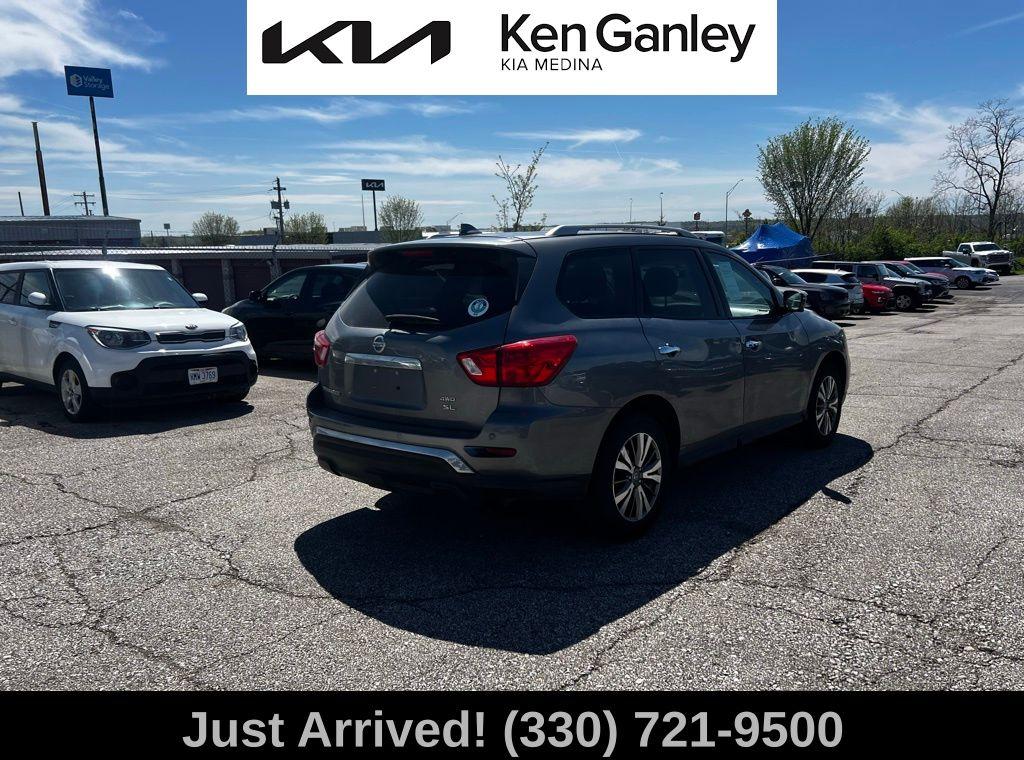 Thumbnail image of 2020 Nissan Pathfinder at Ken Ganley Kia Medina