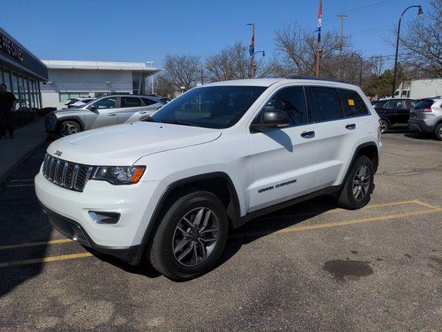 Thumbnail image of 2019 Jeep Grand Cherokee at LaFontaine Volkswagen Mazda of Livonia