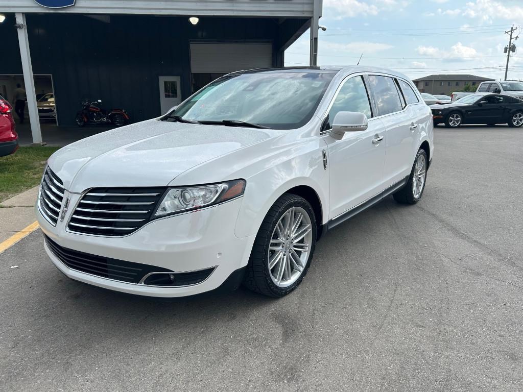 Thumbnail image of 2018 Lincoln MKT at Carousel Pre-Owned