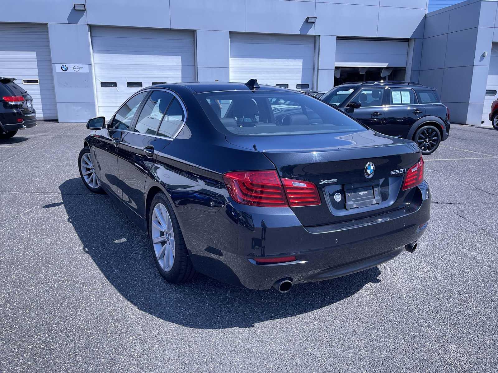 Thumbnail image of 2014 BMW 5 Series at BMW Mini of Freeport