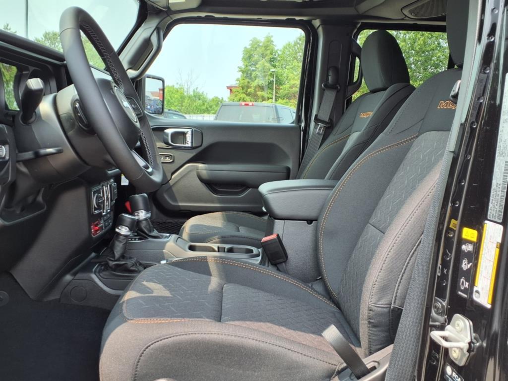 Thumbnail image of 2025 Jeep Gladiator at Bob Mariano Jeep Dodge