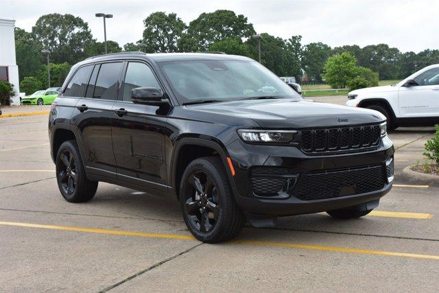 Thumbnail image of 2025 Jeep Grand Cherokee at Superior Dodge Chrysler Jeep NEW