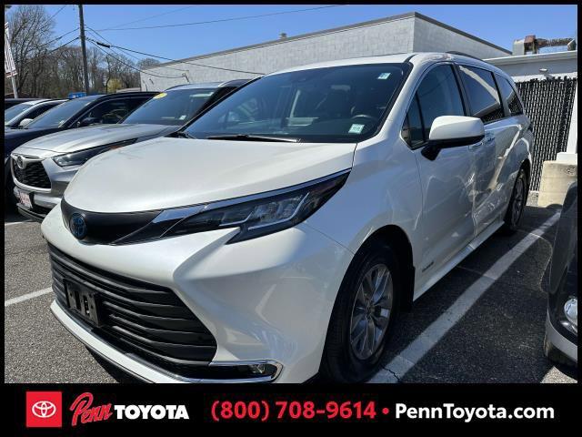 Thumbnail image of 2021 Toyota Sienna at Penn Toyota