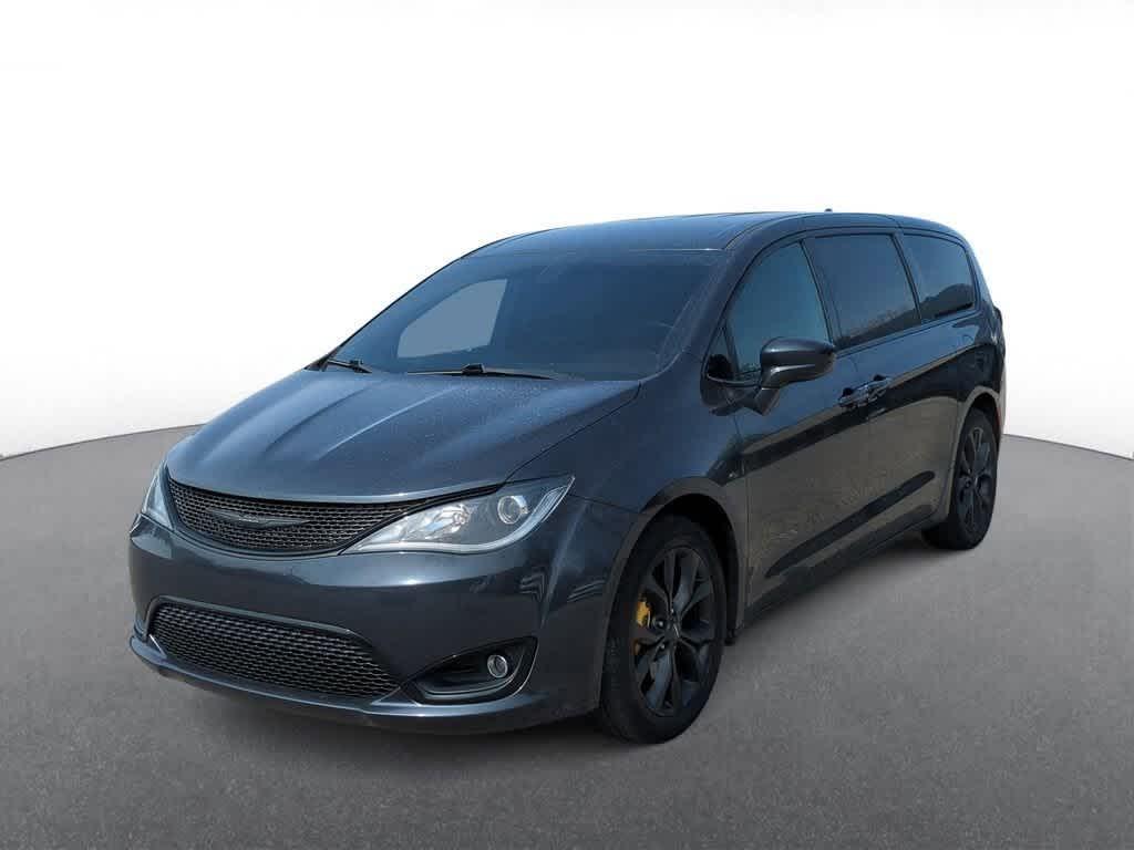 Thumbnail image of 2020 Chrysler Pacifica at Suburban Chrysler Dodge Jeep Ram of Troy