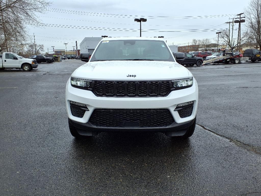 Thumbnail image of 2025 Jeep Grand Cherokee at Fox Hills Chrysler Jeep