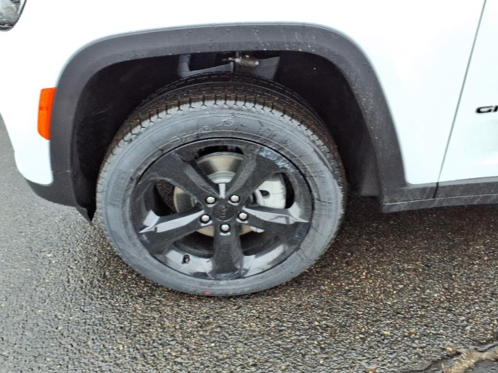 Thumbnail image of 2025 Jeep Grand Cherokee at Fox Hills Chrysler Jeep