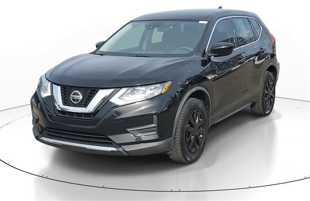 Thumbnail image of 2019 Nissan Rogue at Al Serra Buick GMC