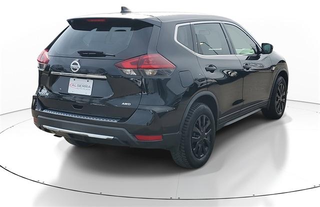 Thumbnail image of 2019 Nissan Rogue at Al Serra Buick GMC