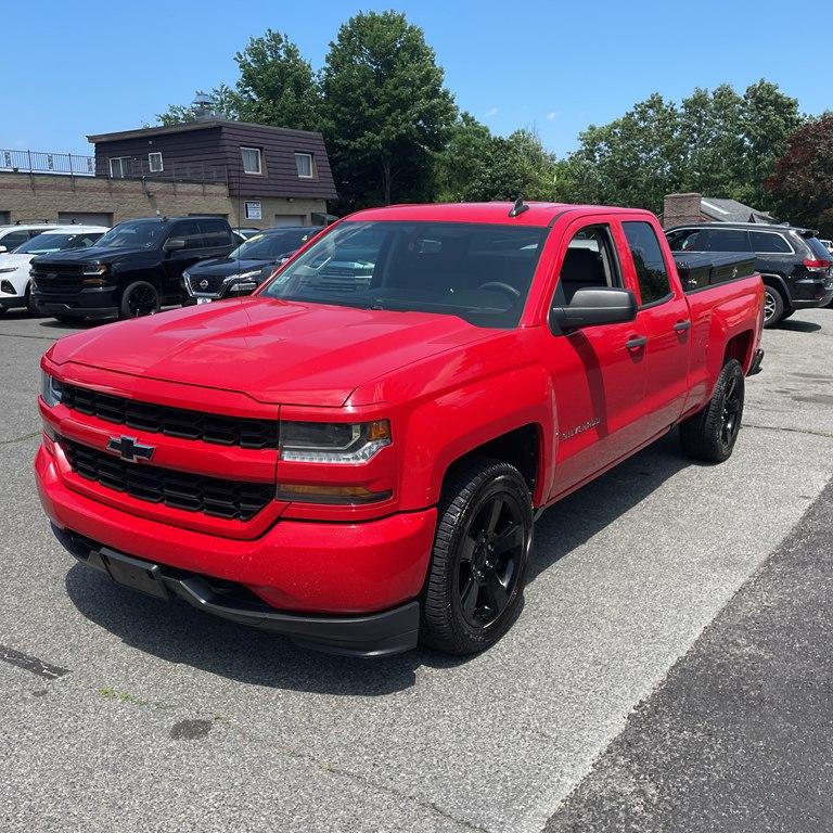 Thumbnail image of 2017 Chevrolet Silverado 1500 at CAR COMMANDER VIRGINIA INC